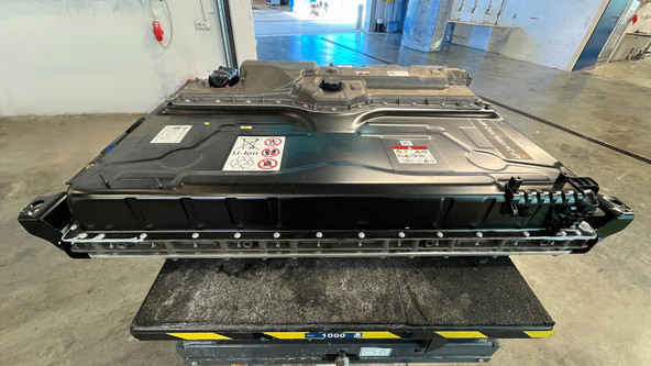 ADAC & Aviloo: Kako hitro se postarajo akumulatorji v priključnih hibridih?