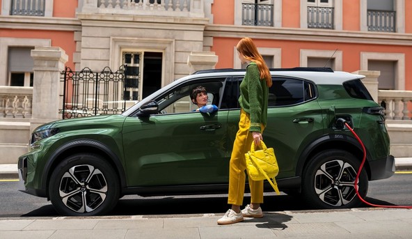 DOSTOPNA ELEKTRIČNA MOBILNOST Z ZNAČAJEM : ELEKTRIČNI CITROËN ë-C3 IN ë-C3 AIRCROSS