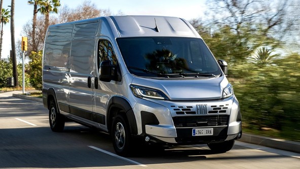 FIAT Ducato : Vsestranski prvak med gospodarskimi vozili v letu 2025