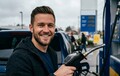 Analiza platforme za primerjavo cen Shoptok.si: Vse več Slovencev išče cenejše gorivo na Hrvaškem, vpliv na plače pa je manjši kot nekoč 