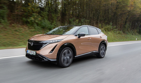 Nissan ariya e-4orce evolve+: V prihodnost z zamudo